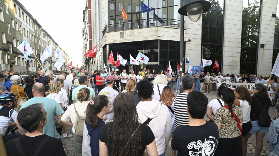 La plataforma Lumes Nunca Máis alerta en Ferrol de la crisis ambiental del “Prestige do interior”