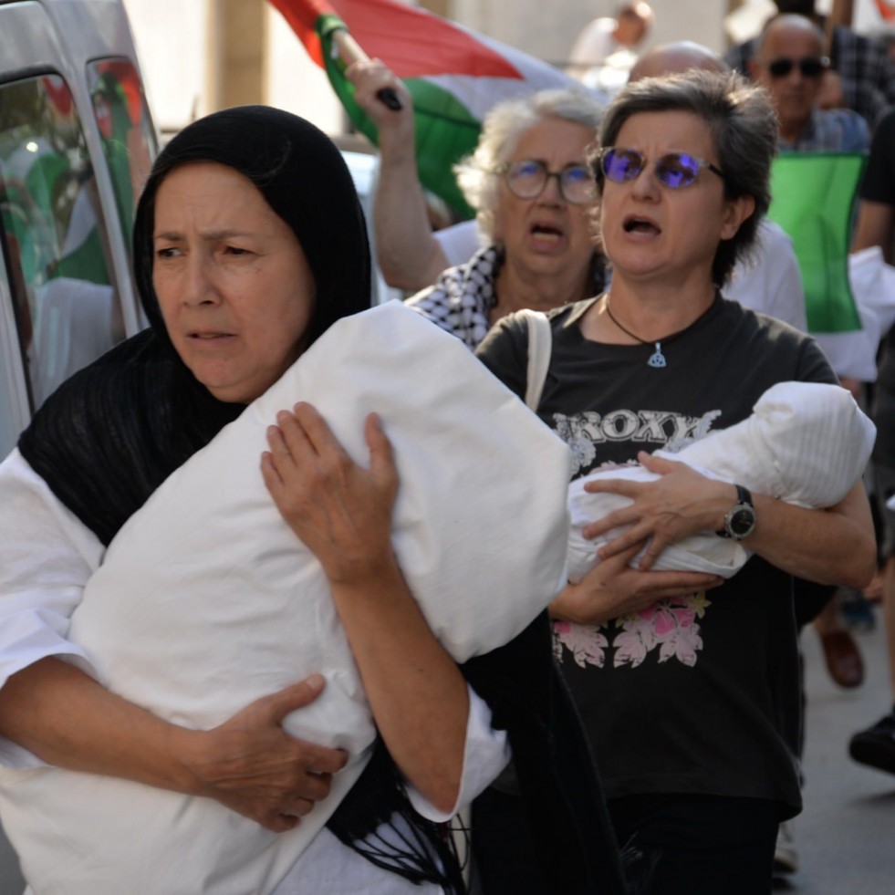 Nueva protesta de Ferrol con Palestina por las calles de la ciudad contra el genocidio de Gaza