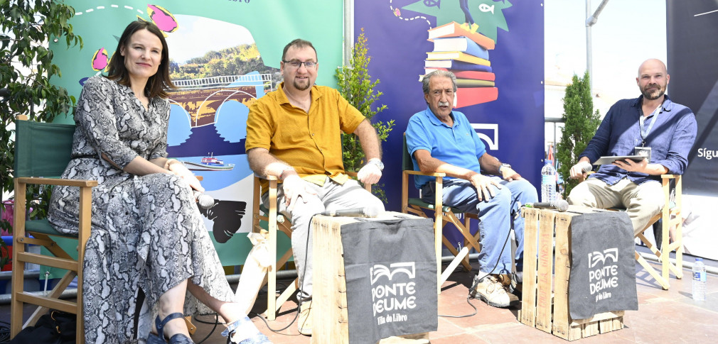 Pontedeume continúa este domingo con su particular oda al mundo literario