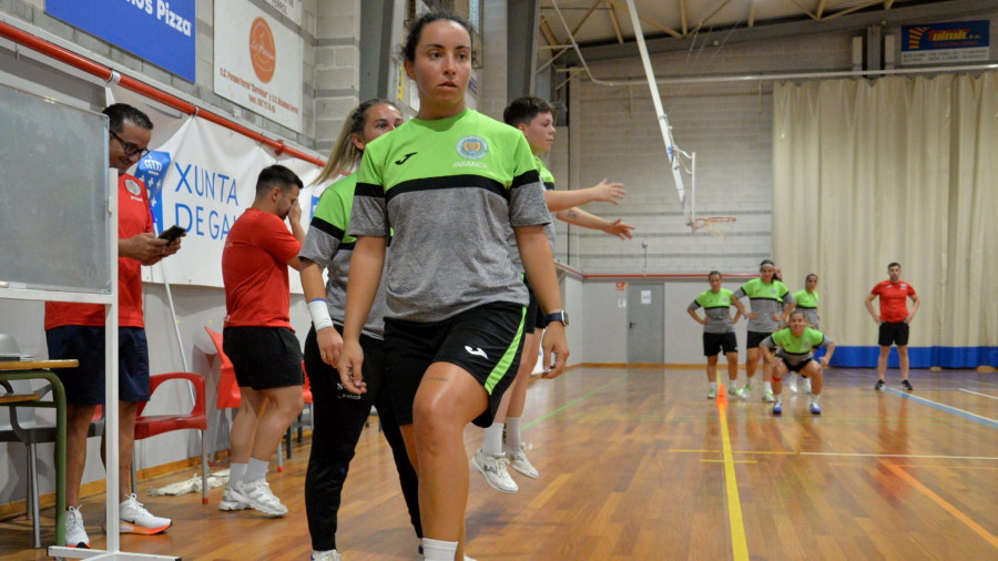 Estreno estelar para el Valdetires Ferrol en casa