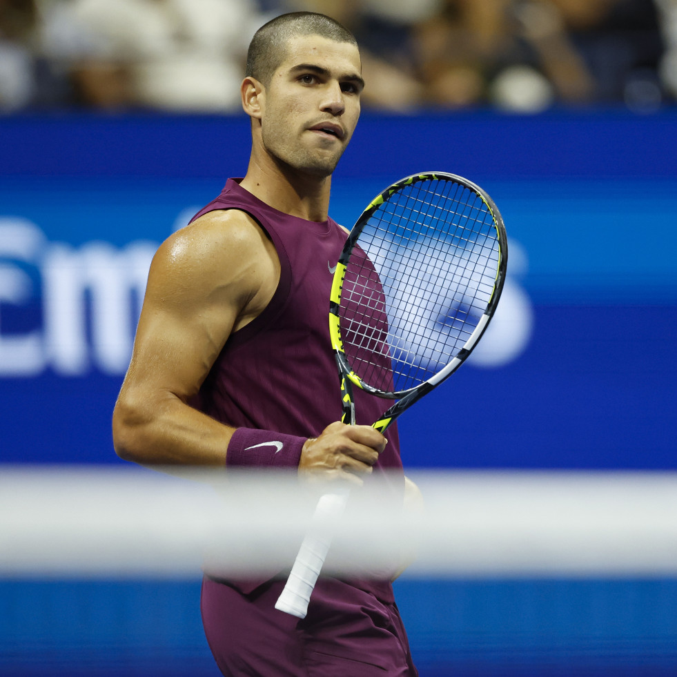 Alcaraz, Djokovic y Sabalenka avanzan a tercera ronda en Nueva York